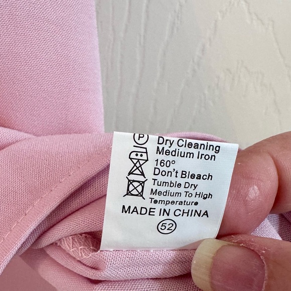 ROSKIKI 3/4 bell sleeve soft pink V-neck - Picture 6 of 7